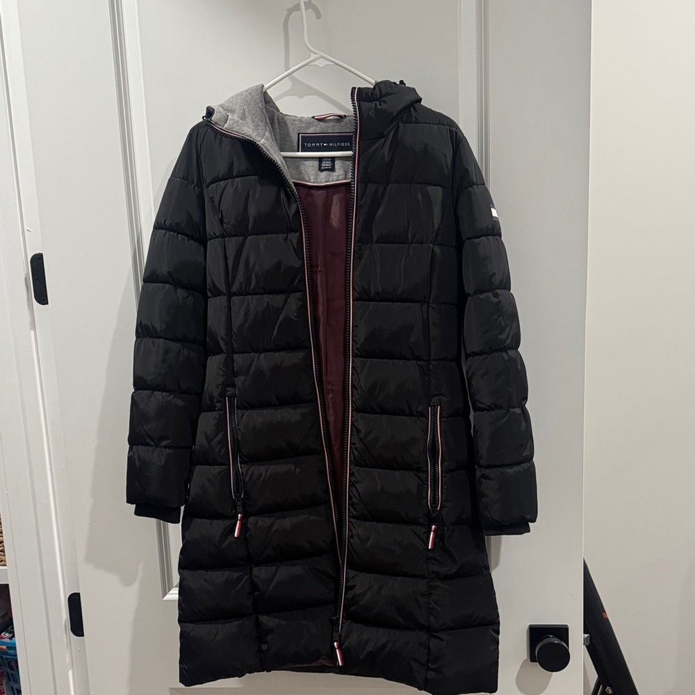 Tommy Hilfiger Women’s Black Puffer Jacket Gray Lining Size XS Like New - Picture 4 of 5